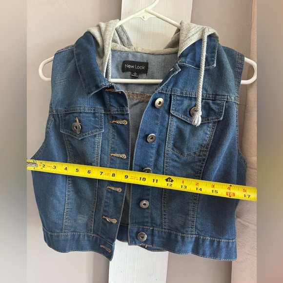 Vest Bundle - Picture 5 of 7